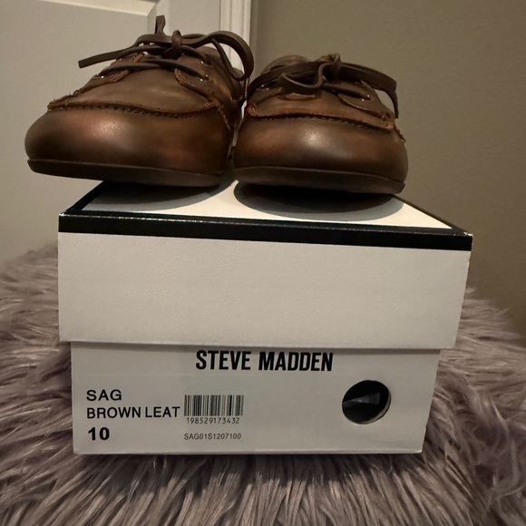 Steve Madden Brown Leather Boat Shoes - Picture 2 of 4
